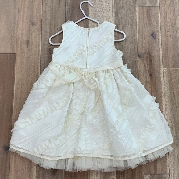 Bonnie baby girl white ivory flower dress special occasion - Picture 4 of 5